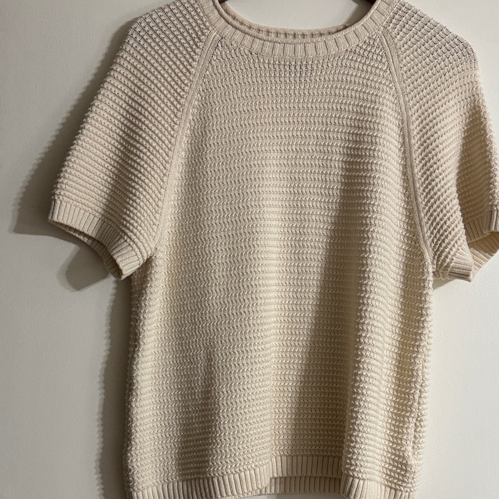 Tahari Textured Cream Short Sleeve Sweater
